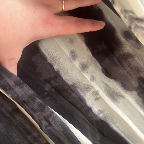 Black and White Semi Sheer Summer Dress Size Medium - Picture 11 of 12